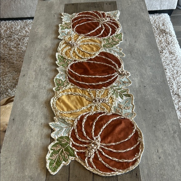 Autumn Pumpkin Table Runner - Picture 1 of 1